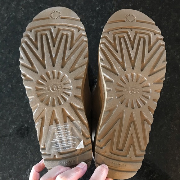 New UGG Classic Fluff Pin Mini Boot, Antique Pearl - Picture 5 of 8